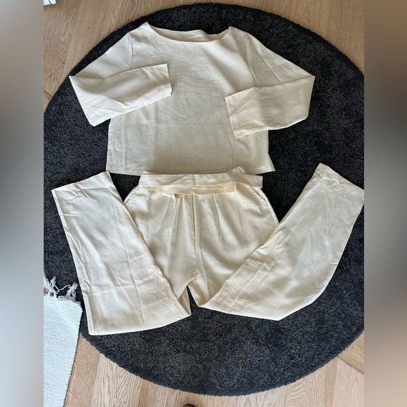 Brand new 2 piece cream outfit, size XXL (0230) - Picture 12 of 13